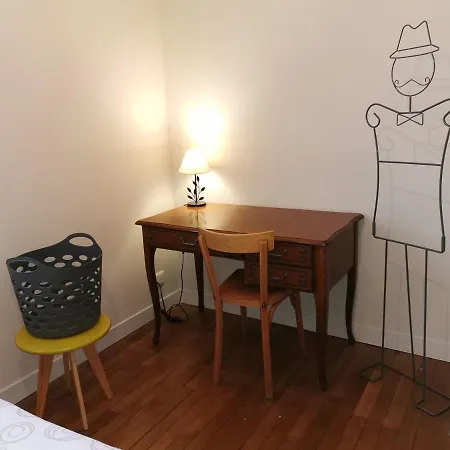 Authentique Gite 1950 Poitiers Futuroscope Aquascope, 1A9Prsn, 3 Pkg, 3 Etoiles A 6Prsn Et 3 Appoints Eco-Responsable Holiday home Poitiers