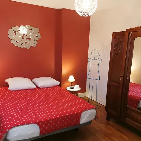 Authentique Gite 1950 Poitiers Futuroscope Aquascope, 1A9Prsn, 3 Pkg, 3 Etoiles A 6Prsn Et 3 Appoints Eco-Responsable Poitiers