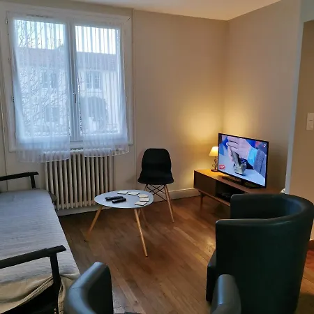 Authentique Gite 1950 Poitiers Futuroscope Aquascope, 1A9Prsn, 3 Pkg, 3 Etoiles A 6Prsn Et 3 Appoints Eco-Responsable *