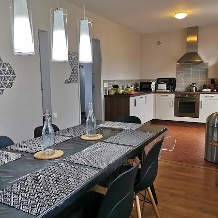 Authentique Gite 1950 Poitiers Futuroscope Aquascope, 1A9Prsn, 3 Pkg, 3 Etoiles A 6Prsn Et 3 Appoints Eco-Responsable * Пуатье