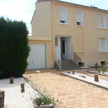 Authentique Gite 1950 Poitiers Futuroscope Aquascope, 1A9Prsn, 3 Pkg, 3 Etoiles A 6Prsn Et 3 Appoints Eco-Responsable Poitiers