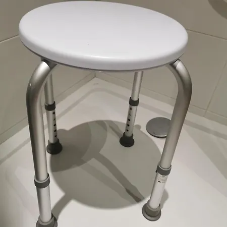 Authentique Gite 1950 Poitiers Futuroscope Aquascope, 1A9Prsn, 3 Pkg, 3 Etoiles A 6Prsn Et 3 Appoints Eco-Responsable