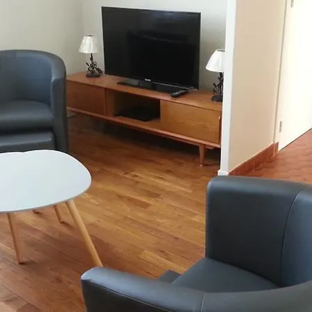 Authentique Gite 1950 Poitiers Futuroscope Aquascope, 1A9Prsn, 3 Pkg, 3 Etoiles A 6Prsn Et 3 Appoints Eco-Responsable Дом отдыха