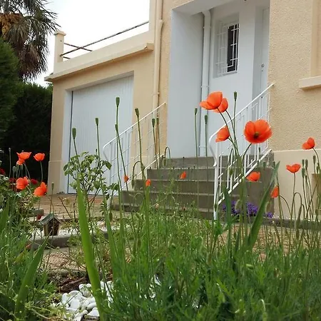 Authentique Gite 1950 Poitiers Futuroscope Aquascope, 1A9Prsn, 3 Pkg, 3 Etoiles A 6Prsn Et 3 Appoints Eco-Responsable Holiday home Poitiers