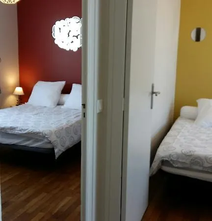 Authentique Gite 1950 Poitiers Futuroscope Aquascope, 1A9Prsn, 3 Pkg, 3 Etoiles A 6Prsn Et 3 Appoints Eco-Responsable