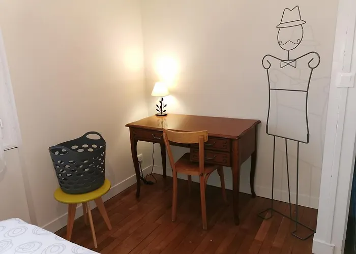 Authentique Gite 1950 Poitiers Futuroscope Aquascope, 1A9Prsn, 3 Pkg, 3 Etoiles A 6Prsn Et 3 Appoints Eco-Responsable Holiday home Poitiers