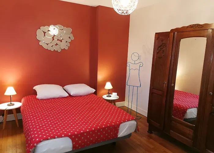 Authentique Gite 1950 Poitiers Futuroscope Aquascope, 1A9Prsn, 3 Pkg, 3 Etoiles A 6Prsn Et 3 Appoints Eco-Responsable Poitiers