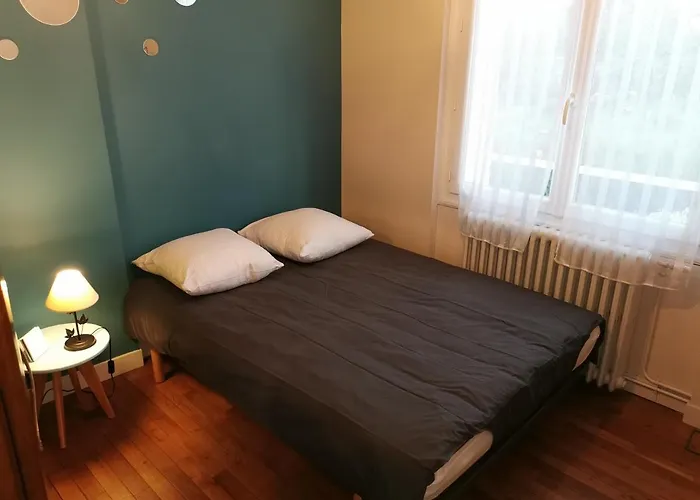 Authentique Gite 1950 Poitiers Futuroscope Aquascope, 1A9Prsn, 3 Pkg, 3 Etoiles A 6Prsn Et 3 Appoints Eco-Responsable