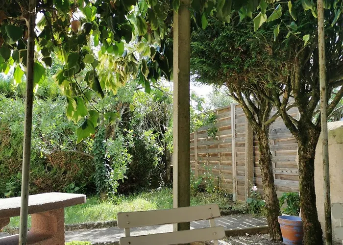 Authentique Gite 1950 Poitiers Futuroscope Aquascope, 1A9Prsn, 3 Pkg, 3 Etoiles A 6Prsn Et 3 Appoints Eco-Responsable Holiday home Poitiers