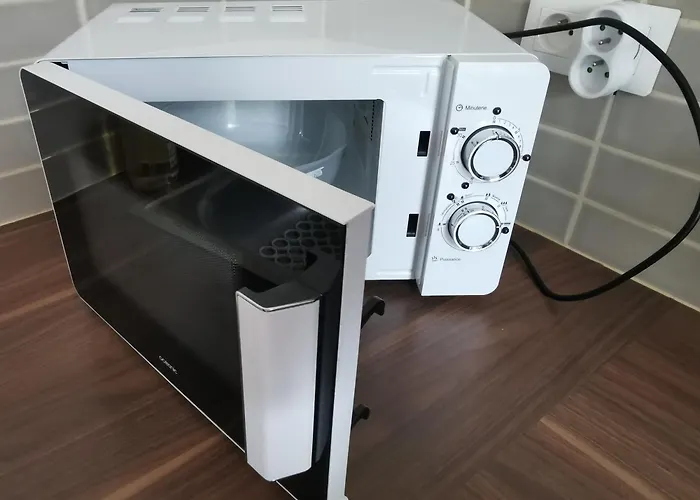 Authentique Gite 1950 Poitiers Futuroscope Aquascope, 1A9Prsn, 3 Pkg, 3 Etoiles A 6Prsn Et 3 Appoints Eco-Responsable Poitiers